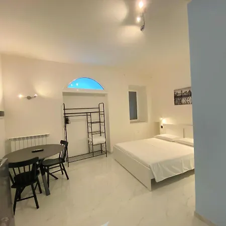 Nicolaus Apartamento Sesto Calende