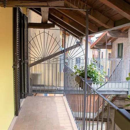 Nicolaus Apartamento Sesto Calende